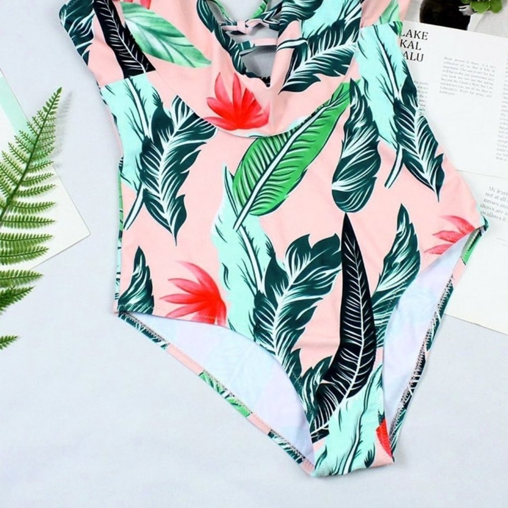 Leaf Ruffled One-Piece Swimsuit multi colors M NEW - Picture 3 of 6